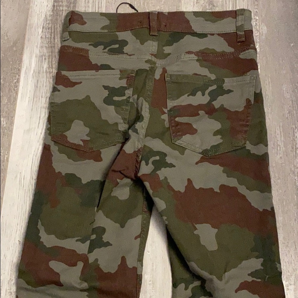Zara camo jeans - Picture 2 of 4